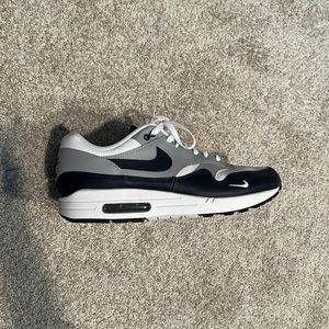 Nike AIR MAX 1 LV8 'OBSIDIAN